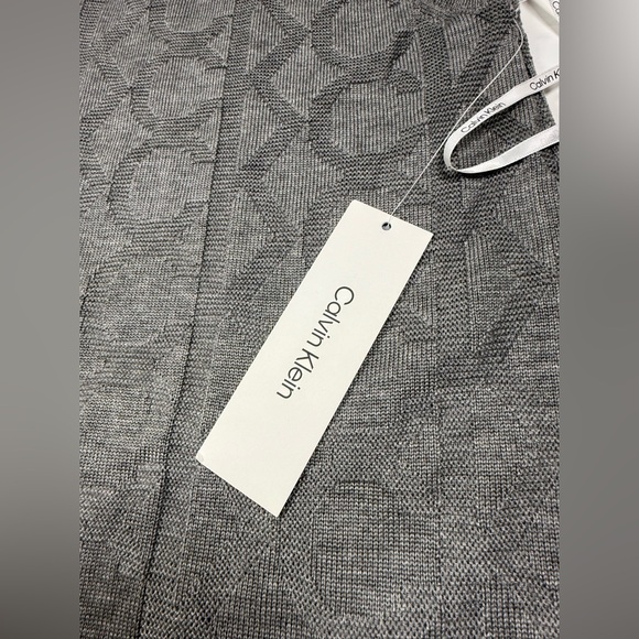 Calvin Klein Gray Dress 👗 - Picture 4 of 10